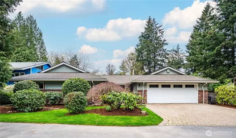 4869 90th Pl SE, Mercer Island, WA 98040