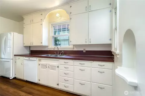 Kitchen - 811 Estrella Ave, Walla Walla, WA 99362 photo 1 of 3