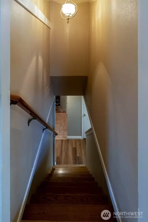 Entry Way - 811 Estrella Ave, Walla Walla, WA 99362 photo 3 of 5