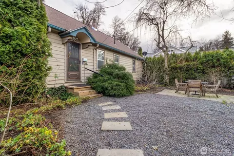 Exterior - 811 Estrella Ave, Walla Walla, WA 99362 photo 2 of 3