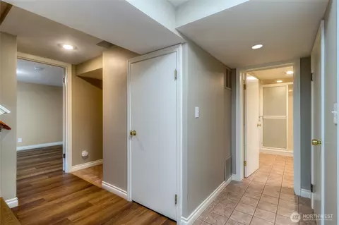 Entry Way - 811 Estrella Ave, Walla Walla, WA 99362 photo 4 of 5
