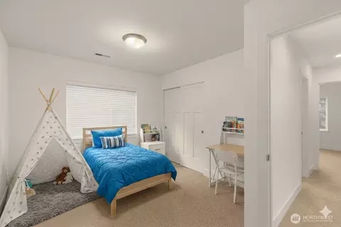Bedroom - 1126 199th St SE, Bothell, WA 98012 photo 3 of 5