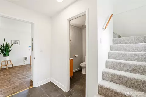 Entry Way - 1721 Cedar St, Everett, WA 98201 photo 1 of 1