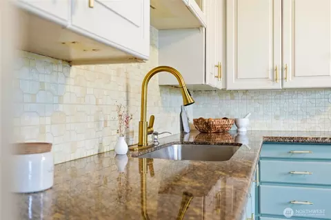 Kitchen - 1721 Cedar St, Everett, WA 98201 photo 4 of 4