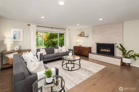Living - 14812 107th Ave NE, Bothell, WA 98011 photo 1 of 4