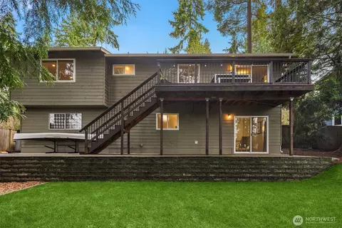 Exterior - 14812 107th Ave NE, Bothell, WA 98011 photo 4 of 9