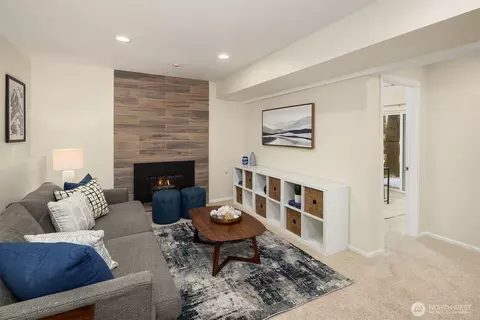 Living - 14812 107th Ave NE, Bothell, WA 98011 photo 4 of 4