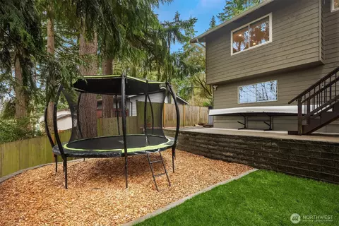 Exterior - 14812 107th Ave NE, Bothell, WA 98011 photo 5 of 9