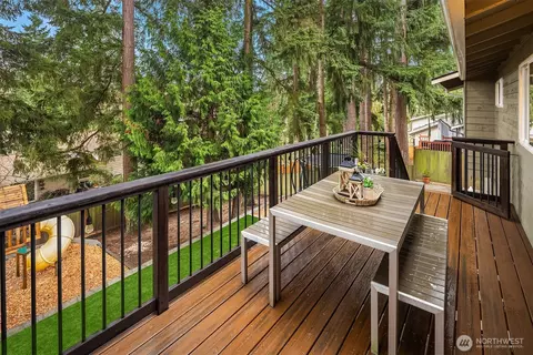 Exterior - 14812 107th Ave NE, Bothell, WA 98011 photo 7 of 9