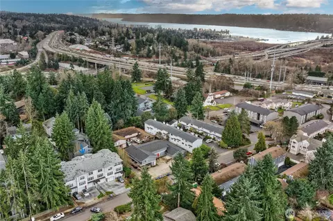 12607 SE 30th St #3, Bellevue, WA 98005