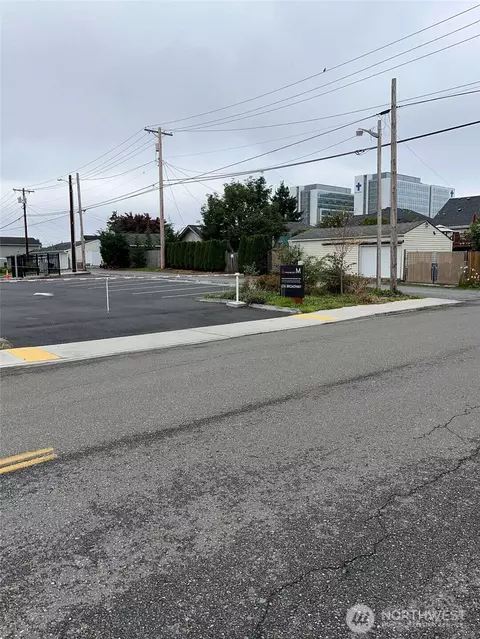 1216 N Broadway, Everett, WA 98201 photo 5