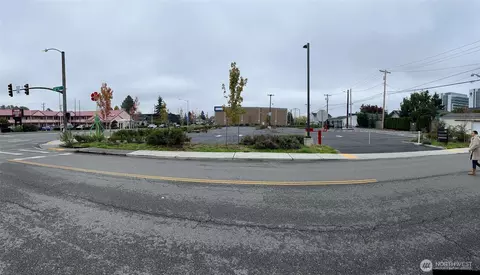 1216 N Broadway, Everett, WA 98201