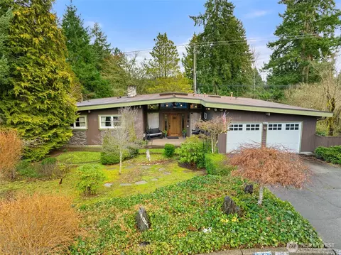1007 Panorama Ct, Fircrest, WA 98466