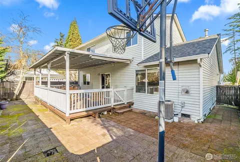 Exterior - 9604 25th Dr SE, Everett, WA 98208 photo 7 of 7