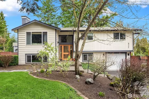 8704 NE 133rd Pl, Kirkland, WA 98034