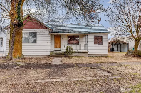 209 SE May Ave, Wilbur, WA 99185