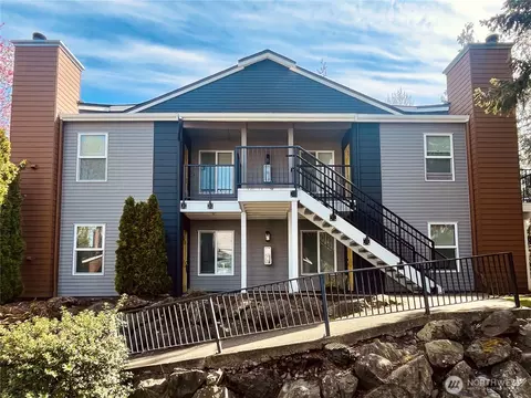 2613 S 272nd St #21, Kent, WA 98032
