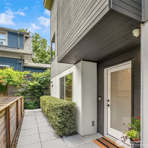 2421 NW 61st St #A, Seattle, WA 98107