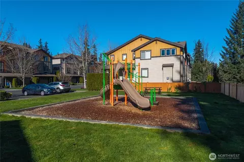 Exterior - 16528 2nd Park SE, Bothell, WA 98012 photo 3 of 3