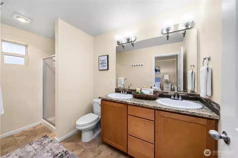 Bath - 16528 2nd Park SE, Bothell, WA 98012 photo 2 of 3