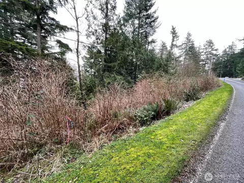 1268 Island Dr, Lummi Island, WA 98262
