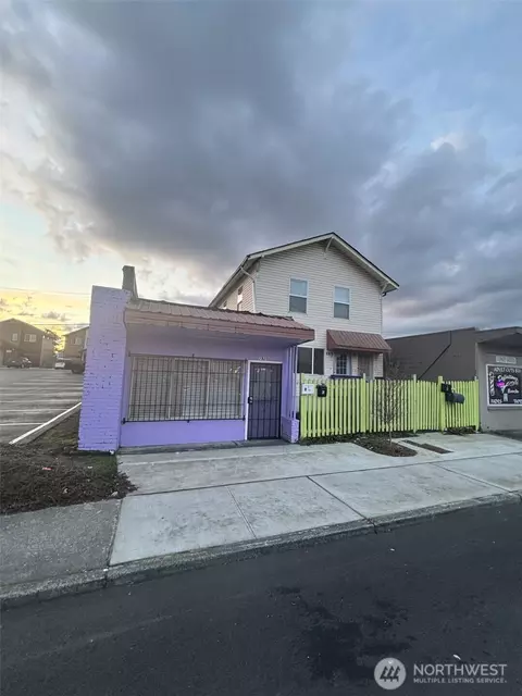 1920 Broadway, Everett, WA 98201