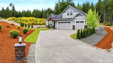 5487 Skyfall Pl NW, Bremerton, WA 98312
