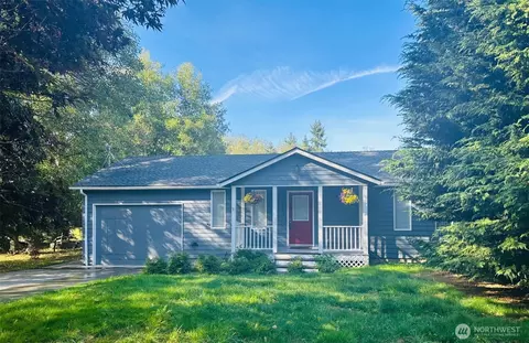 1226 Dewey Dr, Coupeville, WA 98239