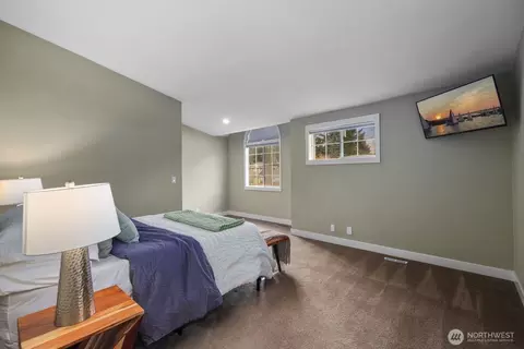 Bedroom - 3933 119th Pl SE, Everett, WA 98208 photo 3 of 4