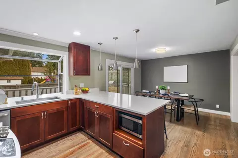 Kitchen - 3933 119th Pl SE, Everett, WA 98208 photo 2 of 3