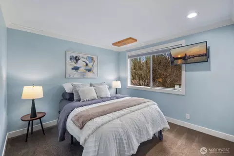 Bedroom - 3933 119th Pl SE, Everett, WA 98208 photo 1 of 4