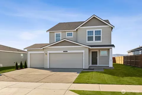 10774 188th St E #1032, Puyallup, WA 98374