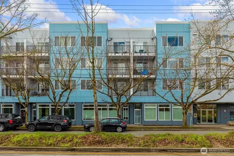 3213 Harbor Ave SW #216, Seattle, WA 98126