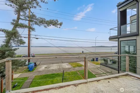 1768 Alki Ave SW, Seattle, WA 98116