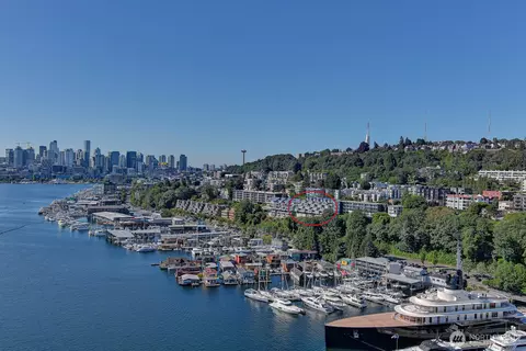 2420 8th Ave N #201, Seattle, WA 98109