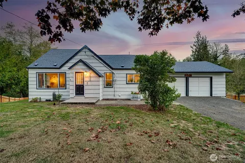 3632 Columbia Heights Rd, Longview, WA 98632