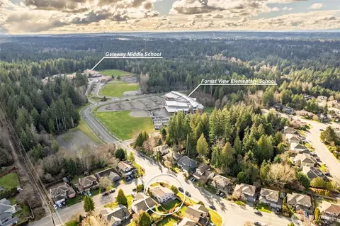 View/Area - 5811 153rd Pl SE, Everett, WA 98208 photo 2 of 3