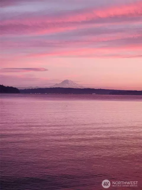 8609 E Caraway Rd, Port Orchard, WA 98366