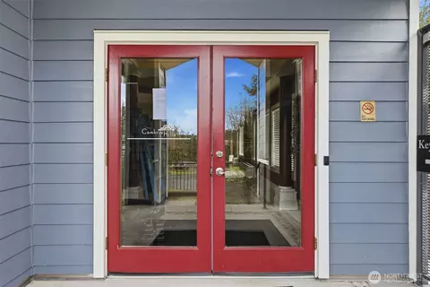 Entry Way - 3914 243rd Pl SE #L301, Bothell, WA 98021 photo 3 of 3