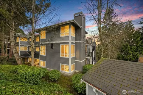 Exterior - 3914 243rd Pl SE #L301, Bothell, WA 98021 photo 4 of 4