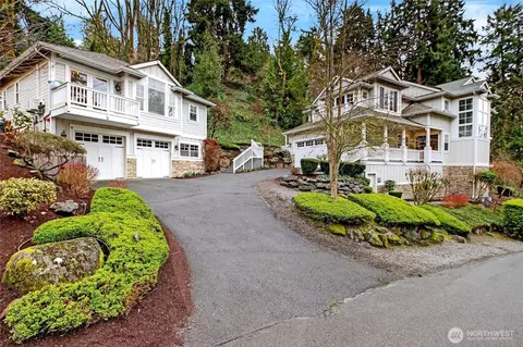 12406 68th Ave NE, Kirkland, WA 98034