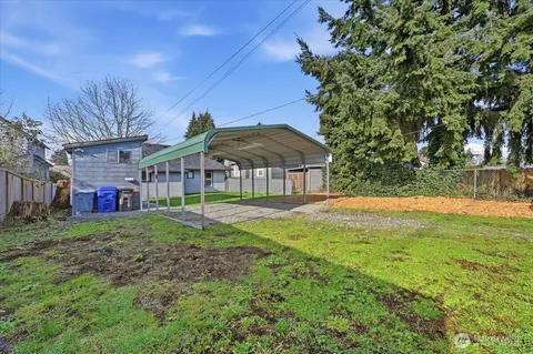 Exterior - 2005 Mcdougall Ave, Everett, WA 98201 photo 4 of 6