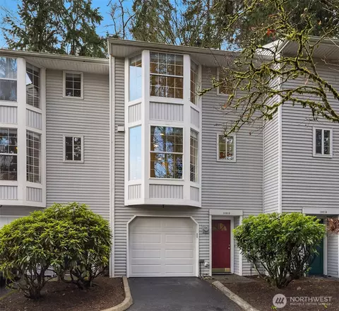 10215 NE 129th Ln, Kirkland, WA 98034
