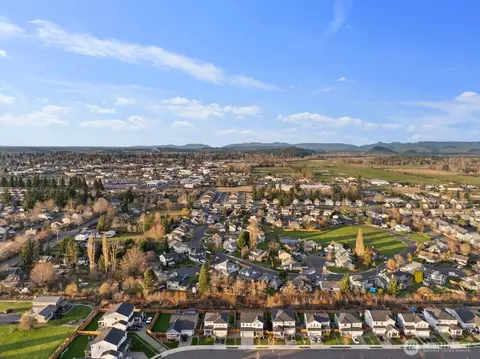 View/Area - 311 Hogan Dr, Enumclaw, WA 98022 photo 2 of 4