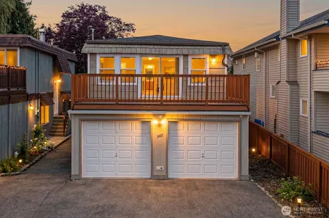 942 N 82nd St, Seattle, WA 98103