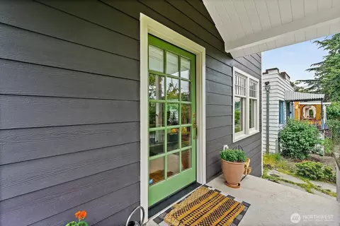 1114 N 77th St, Seattle, WA 98103 photo 3