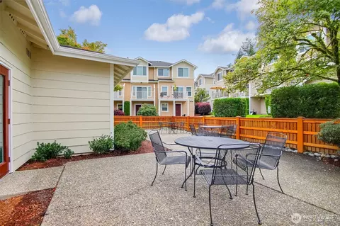 Exterior - 16232 118th Ln NE #1-4, Bothell, WA 98011 photo 6 of 7