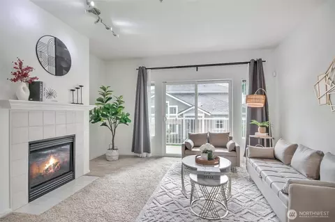 Living - 16232 118th Ln NE #1-4, Bothell, WA 98011 photo 1 of 2
