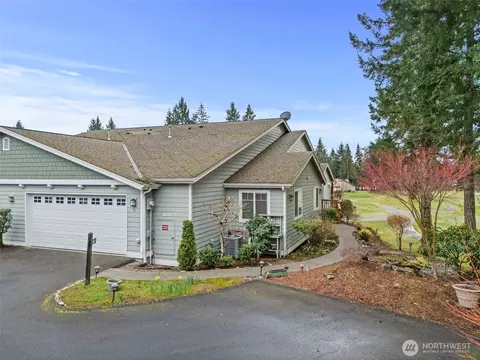 321 E Soderberg Rd #C9, Allyn, WA 98524