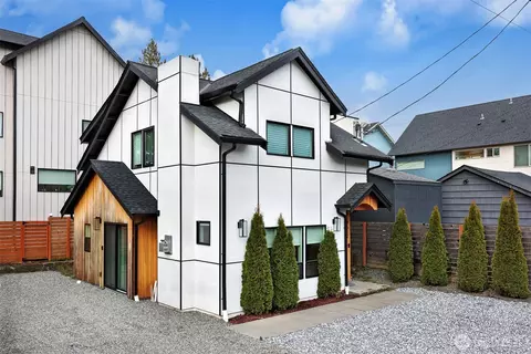 7514 12th Ave SW #B, Seattle, WA 98106